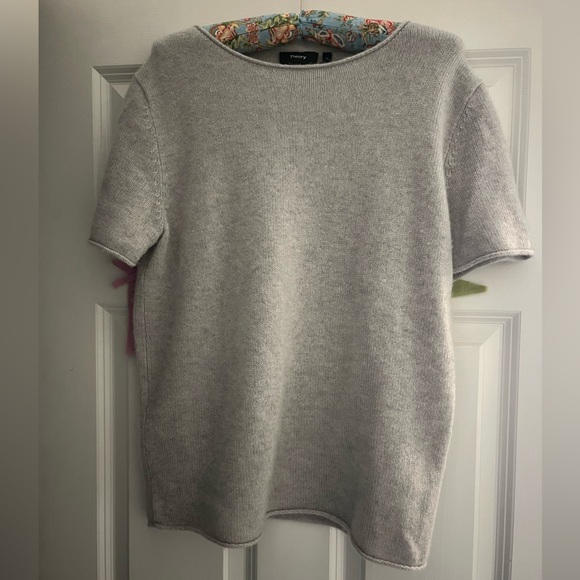 Theory Tops - Theory Light Gray Cashmere Knit Top